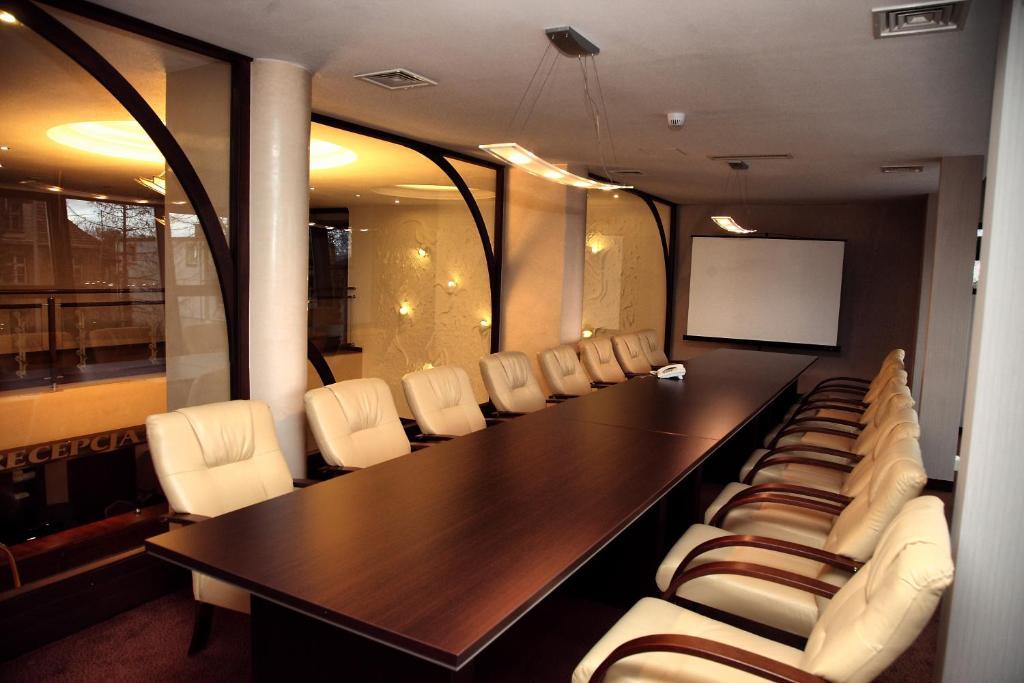 Hotel Pod Kluka Słupsk Extérieur photo